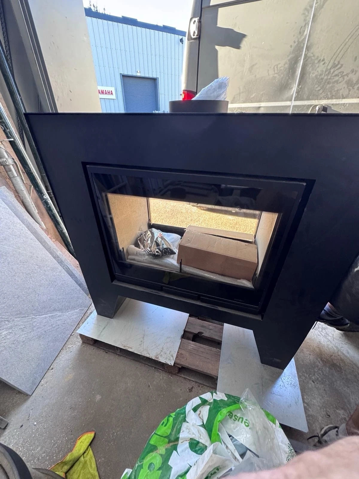Wanders Jules Double Sided Wood Burning Stove Brand New Unboxed Stove