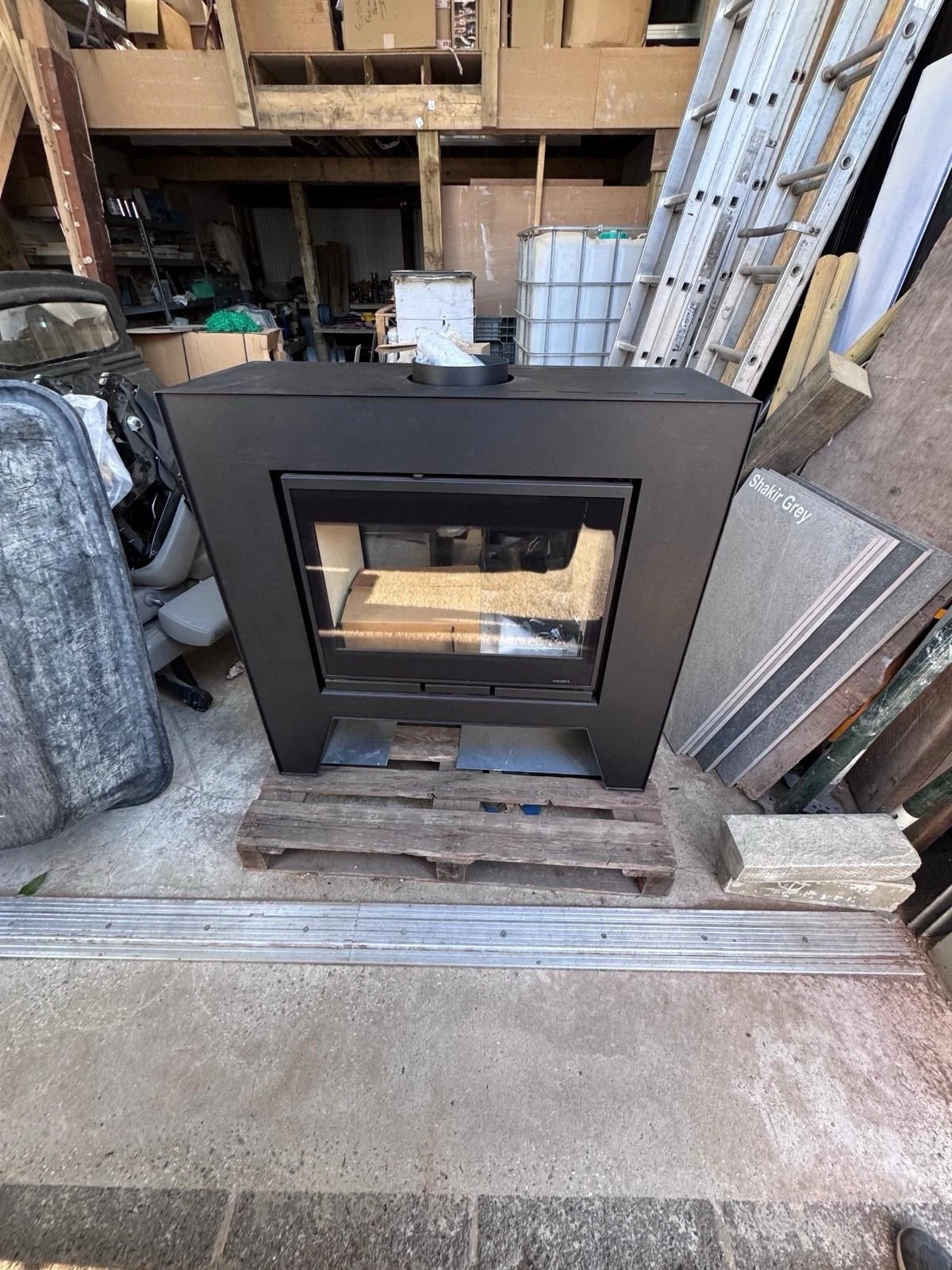 Wanders Jules Double Sided Wood Burning Stove Brand New Unboxed Stove